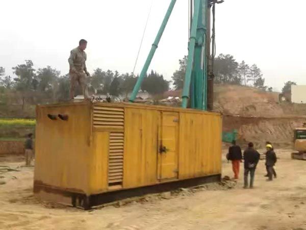 白云如何判断水冷式机油散热器密封件是否需要更换?